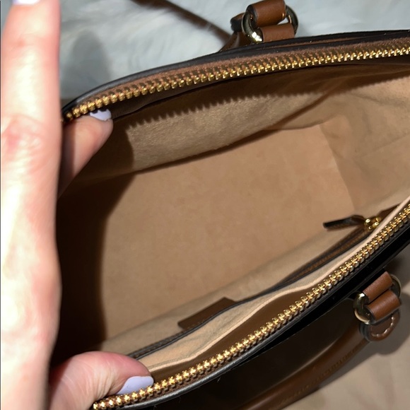 Gucci Tote SOLD‼️ - Picture 4 of 7